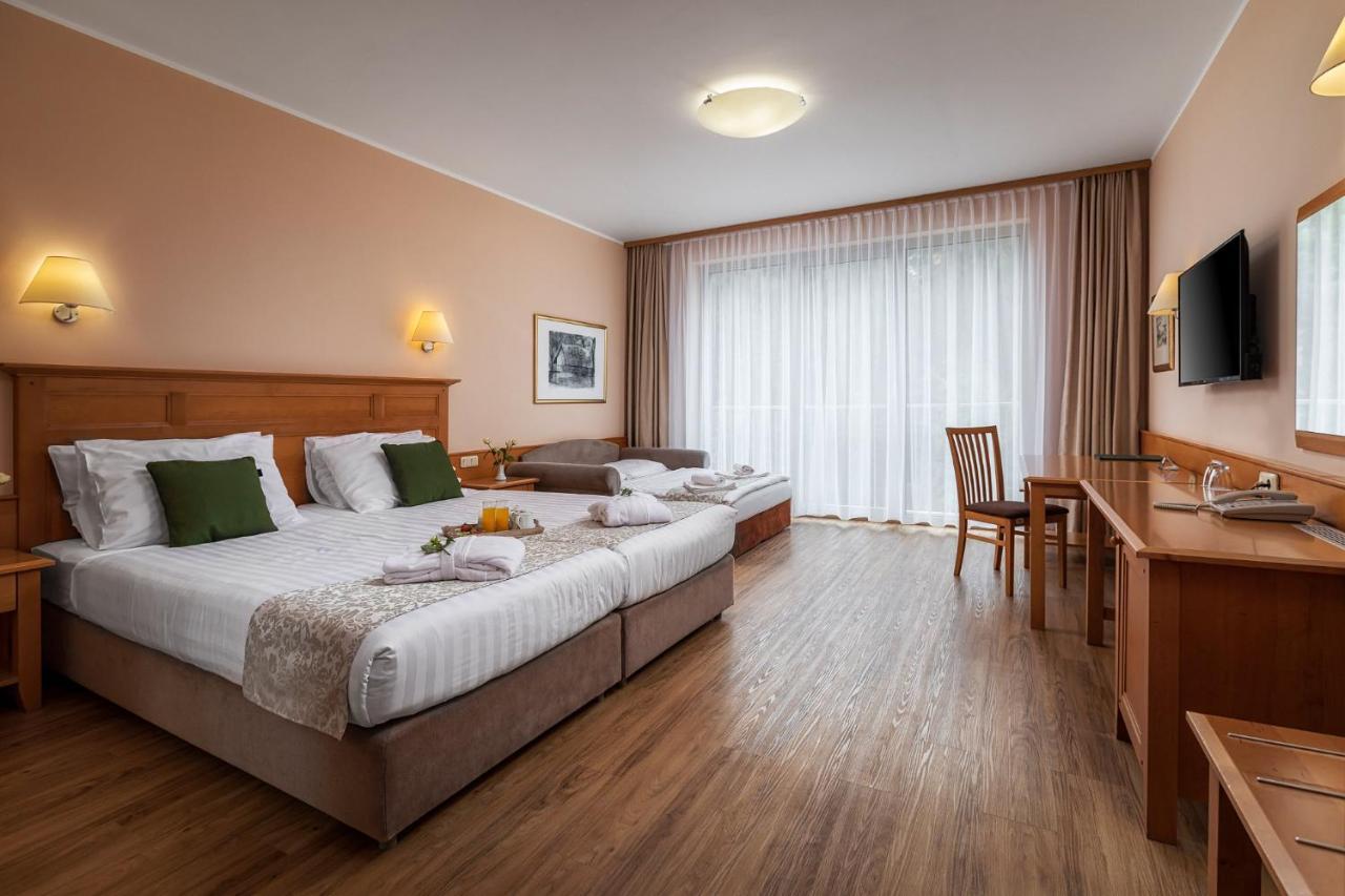 Grand Hotel Bellevue Hocko Pohorje Exterior photo